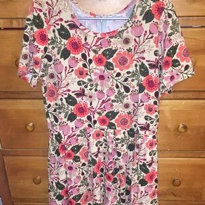 XL LulaRoe Floral Amelia